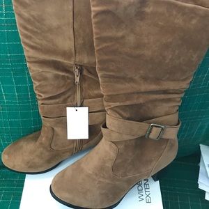 Women’s Suede Boots